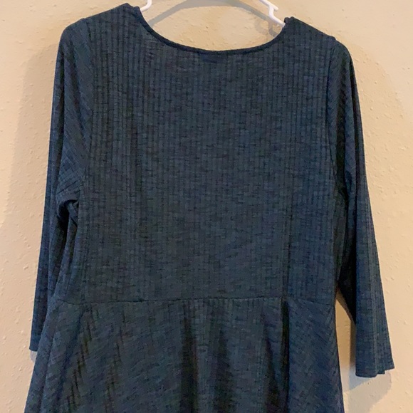 Torrid 1X teal faux wrap dress. Beautiful color. Very classy. - Picture 7 of 7